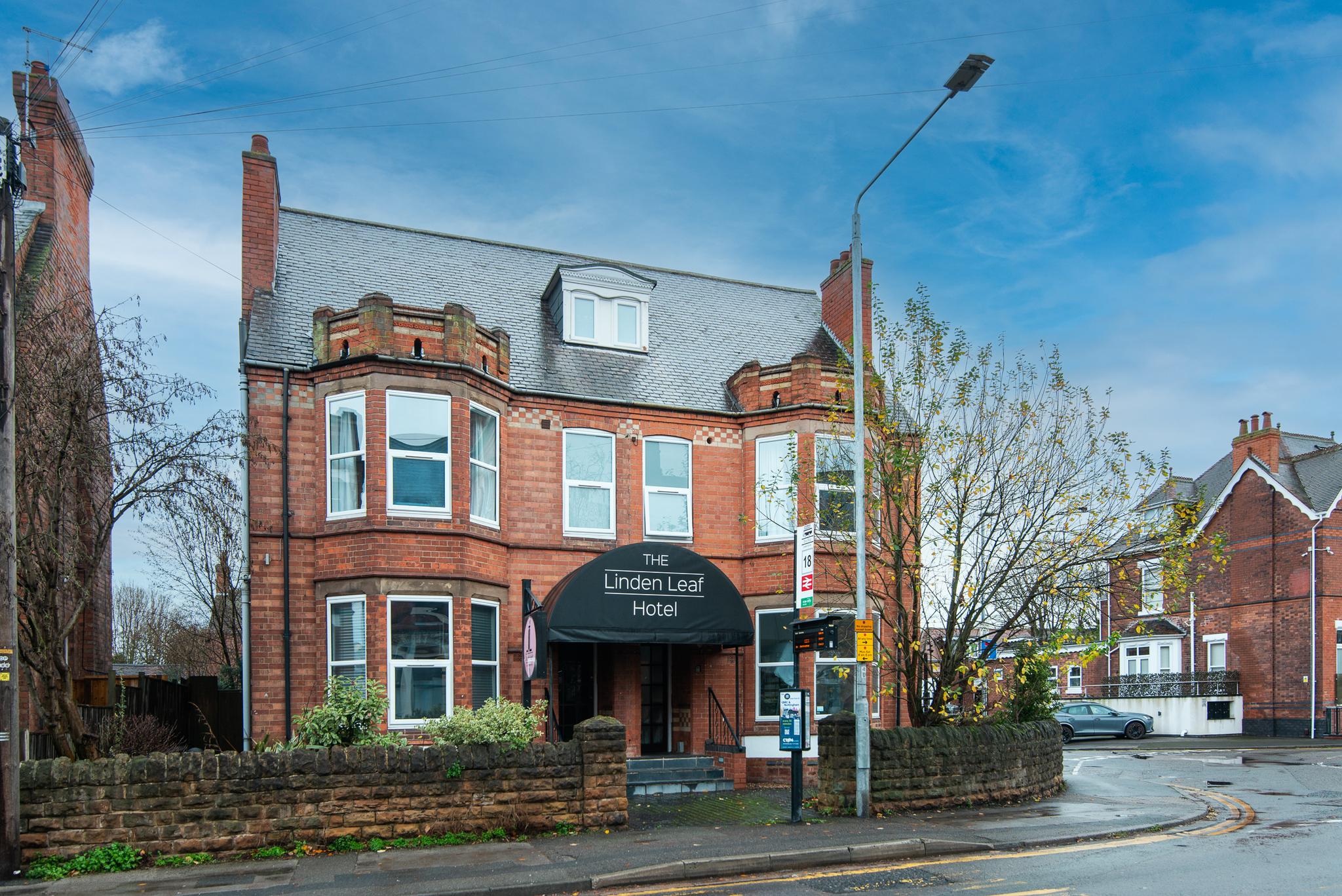 Linden Leaf Rooms1