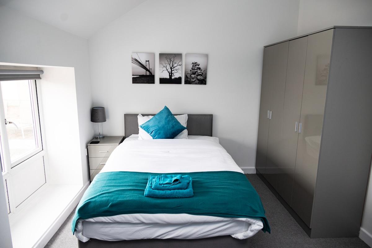 3-Bed Anfield | Private Parking | Sleeps 5