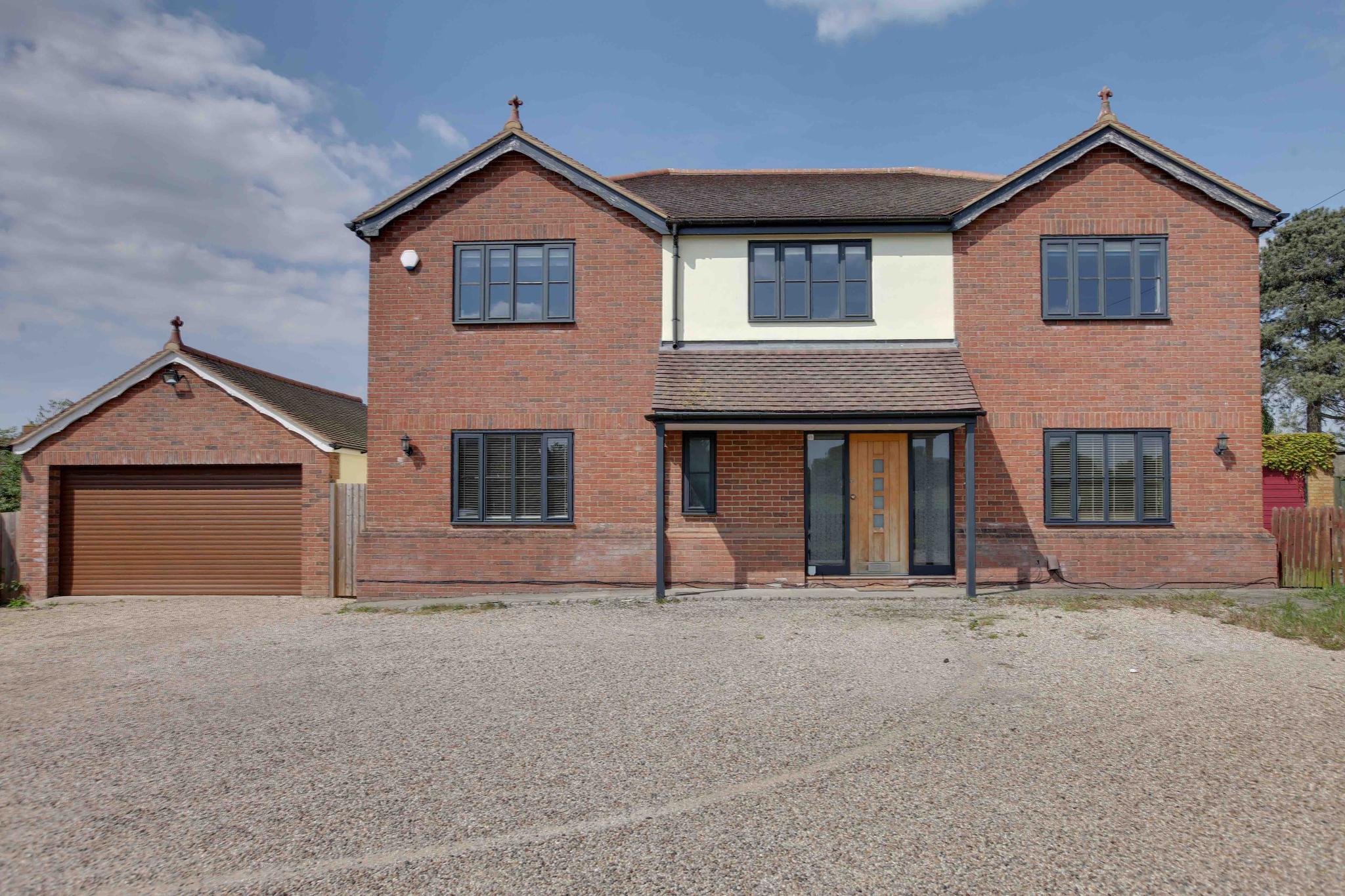 Wayside Warren - Contractors & Relocation Dream1