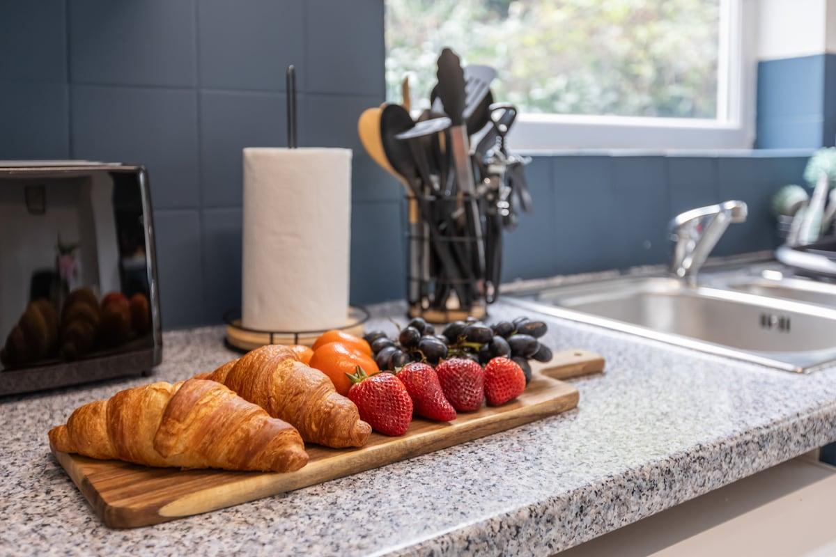 Winsick Residences Fallowfield up to 11 Guests6